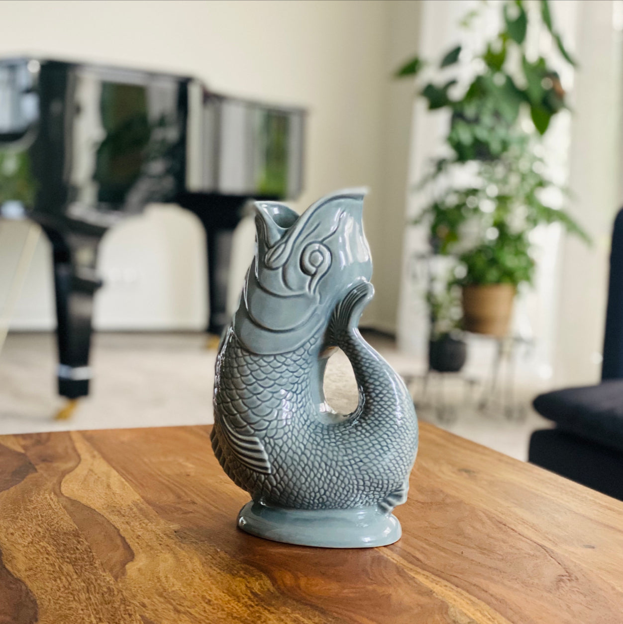 Dark Grey Original Gluggle Jug Pitcher Vase: XL (27,5cm high, 1,2 liter)