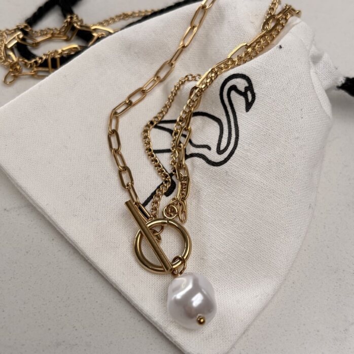 Black Flamingo - Muki Necklace