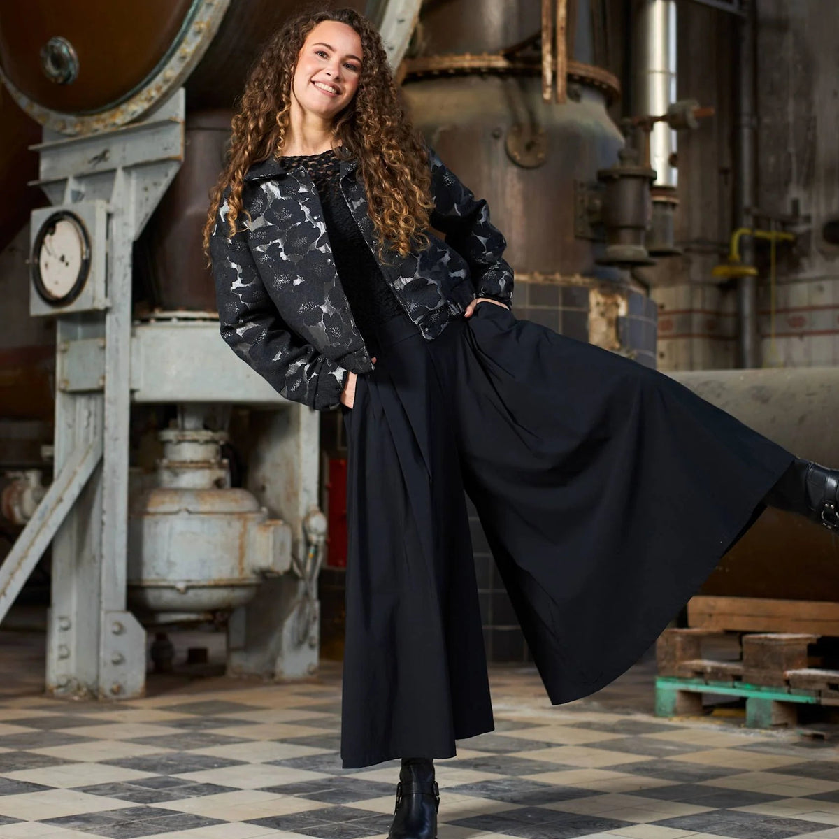 Black Colour - Davina Split Skirt - Black