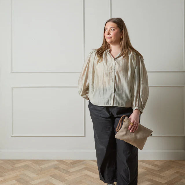 Chalk Dawn Blouse - Taupe
