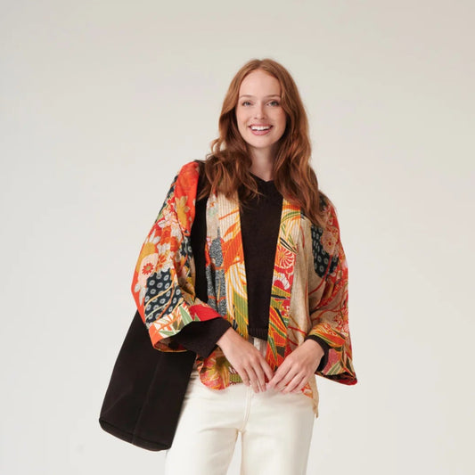 Fans Scarlet Kimono