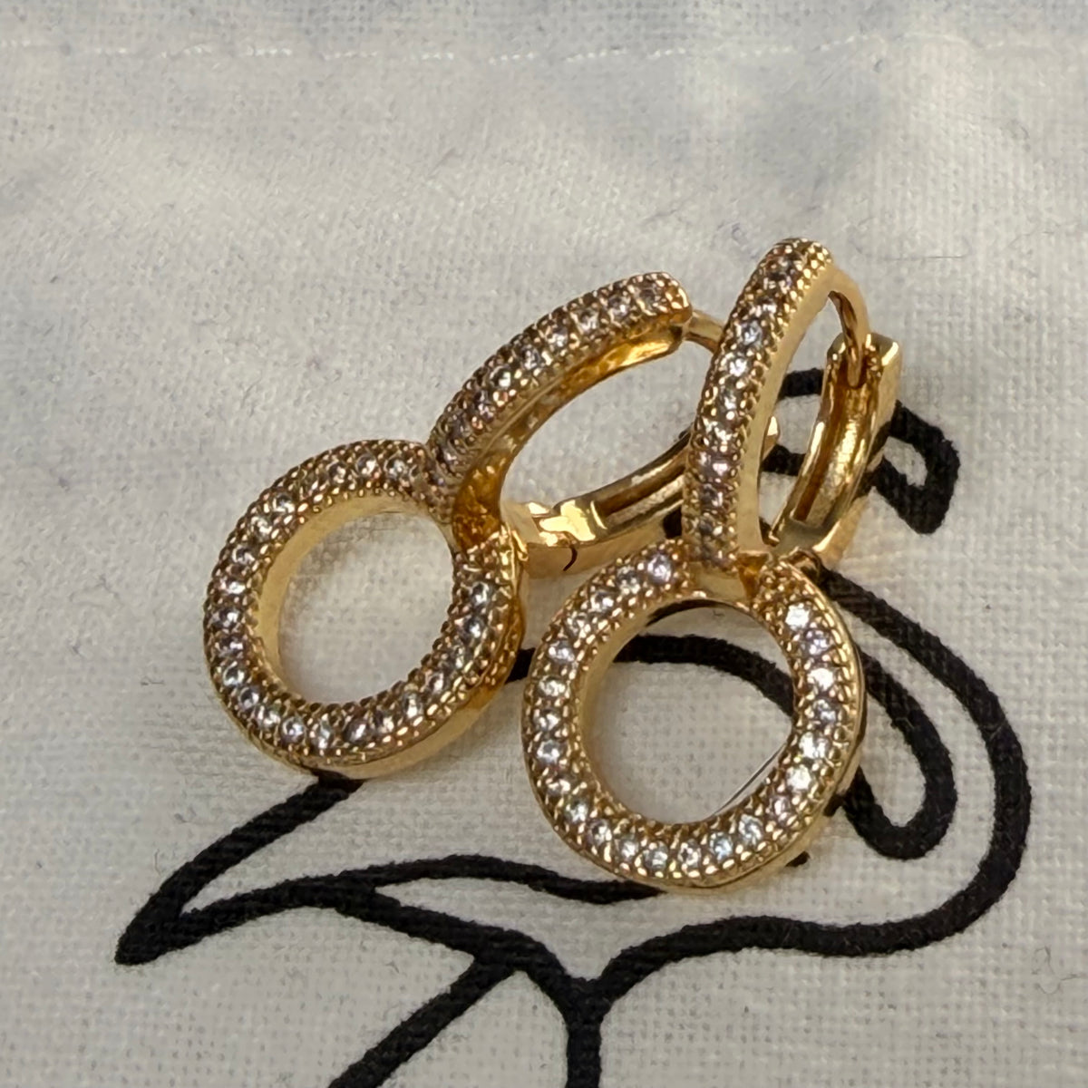 Orla Diamonte Circle Huggie