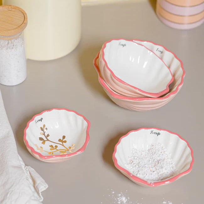 Yvonne Ellen - Shell Measuring Cups