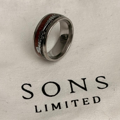 Solid Steel/Wood Arrow Ring