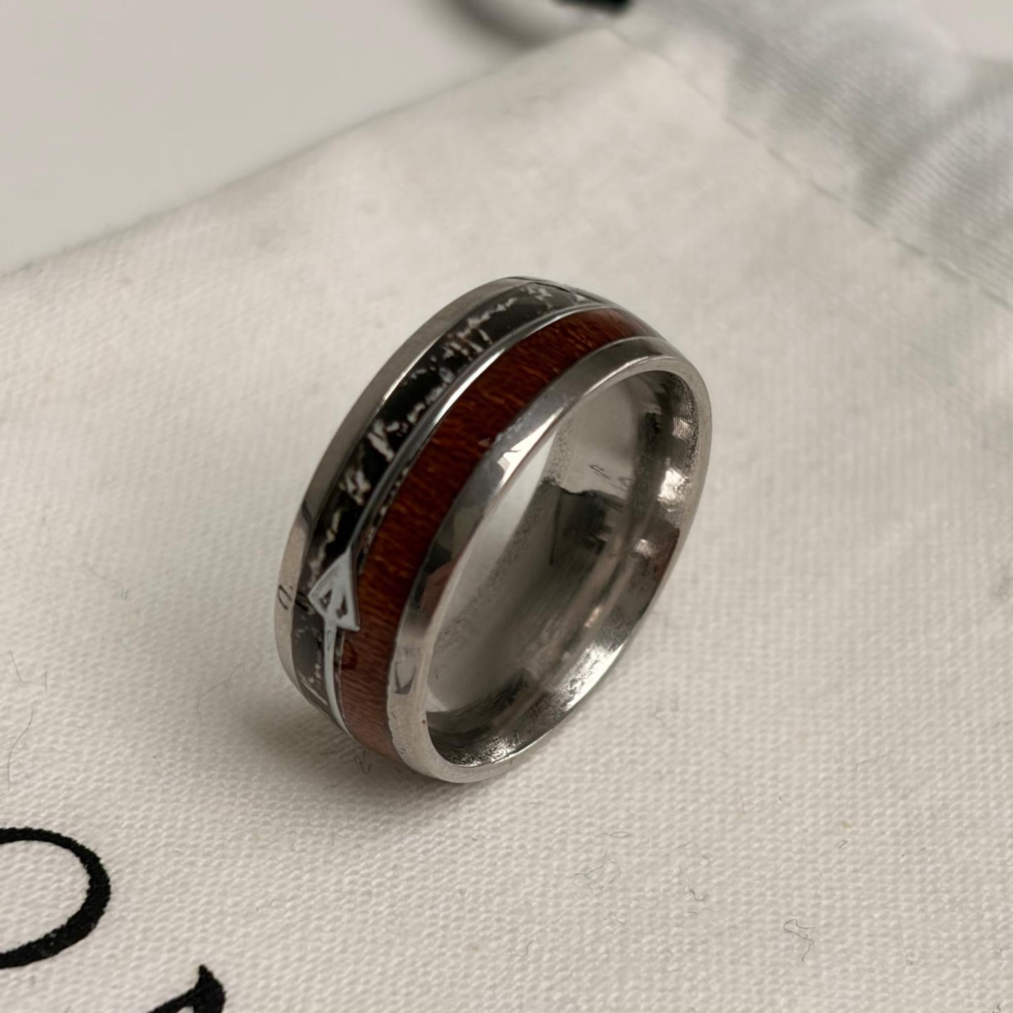 Solid Steel/Wood Arrow Ring