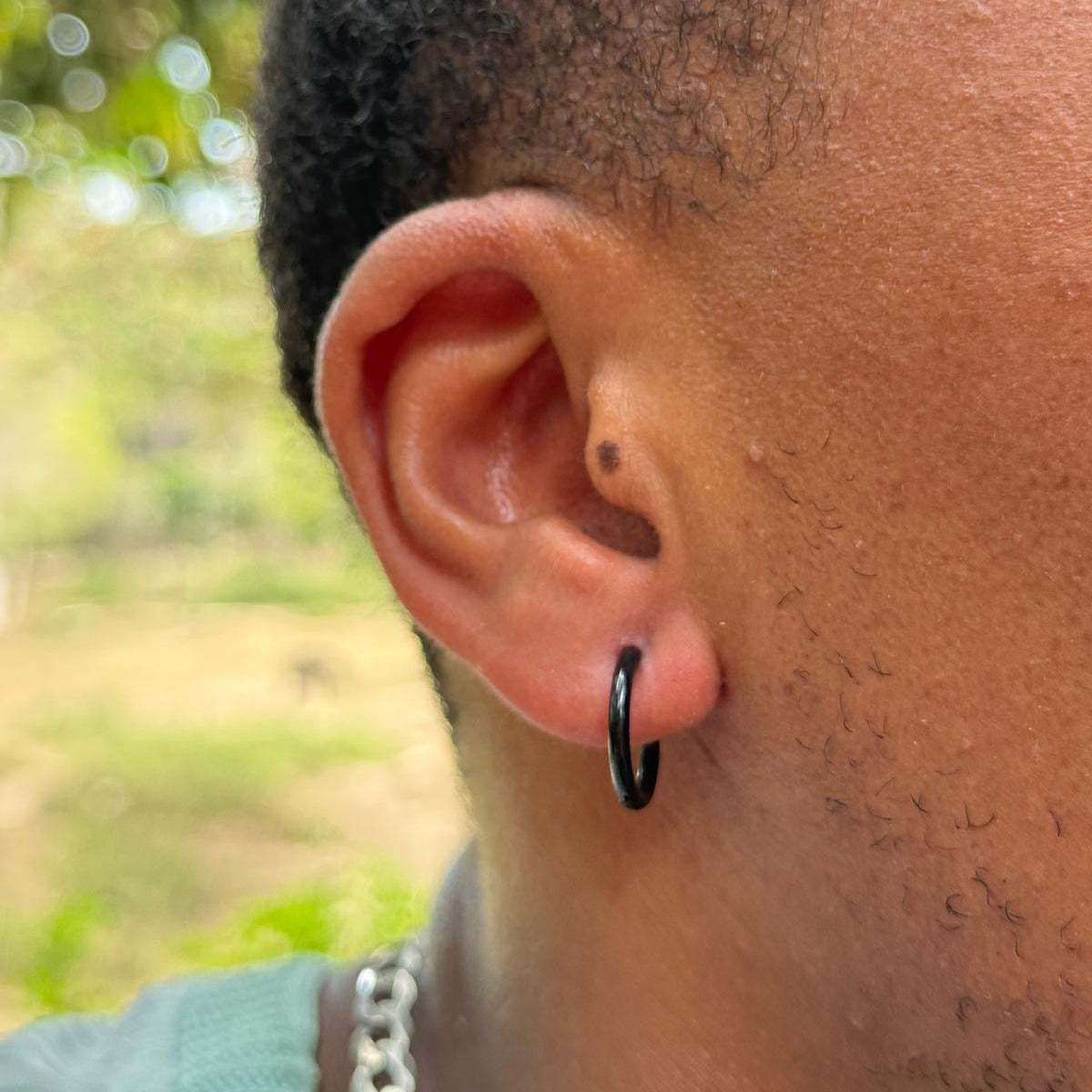 Sons Gifting Ltd - Stainless Steel Hoops - Black & Silver