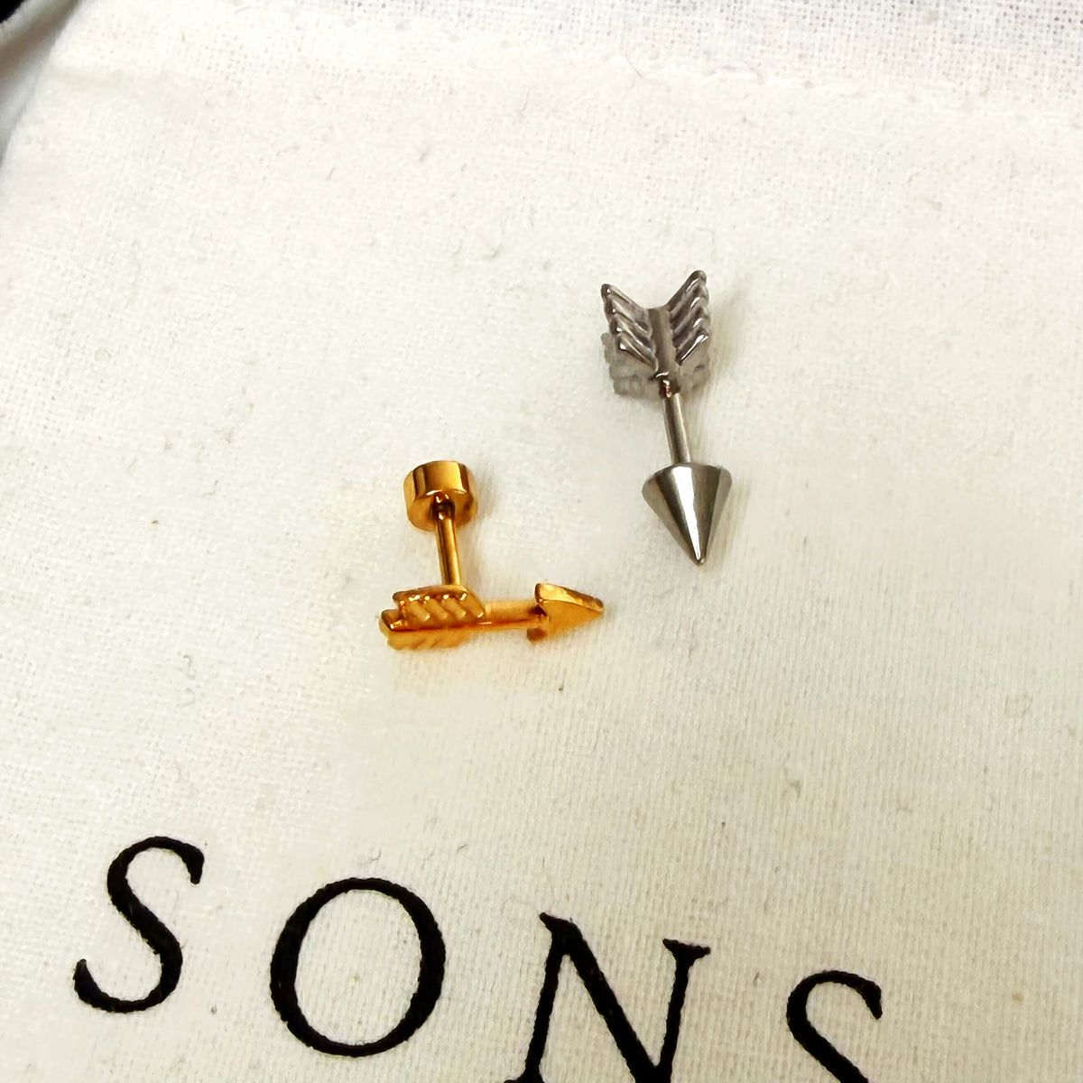 Sons Limited - Arrow Stud Earrings Pair