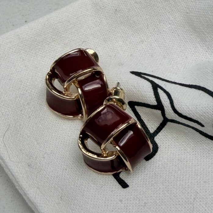 Black Flamingo - Knotty Studs - Wine