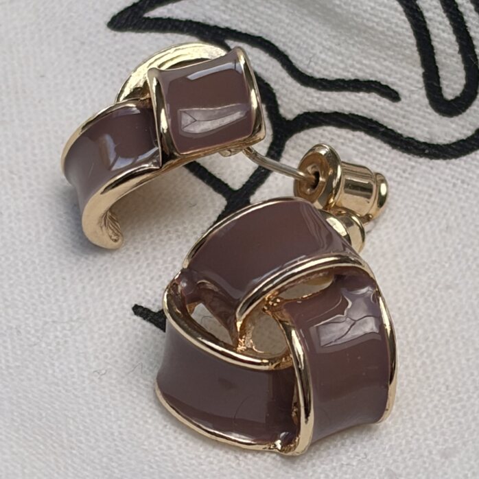 Black Flamingo - Knotty Studs - Mauve