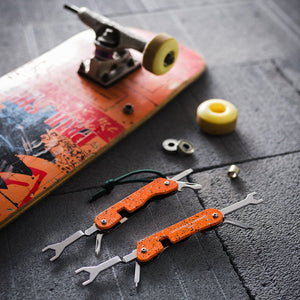 Adrenaline Multi Tool for skaters, snowboarders and skiers - black flamingo store