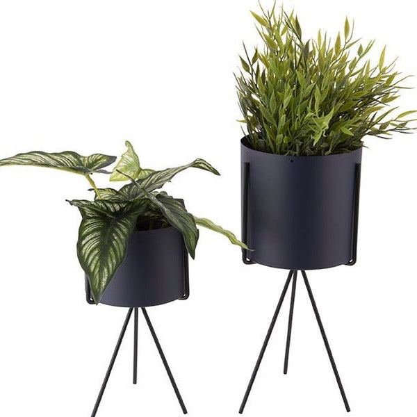 Small Black Plant Pot Pedestal Set of 2 - black flamingo store